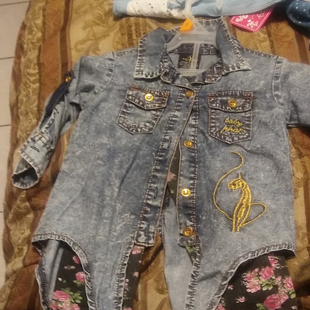 Clothes (flower design pants and tie jean shirt